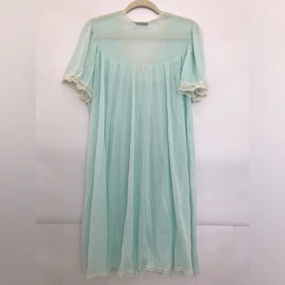 Vintage Miss Elaine Elegant Lace Trim Nightgown Size M